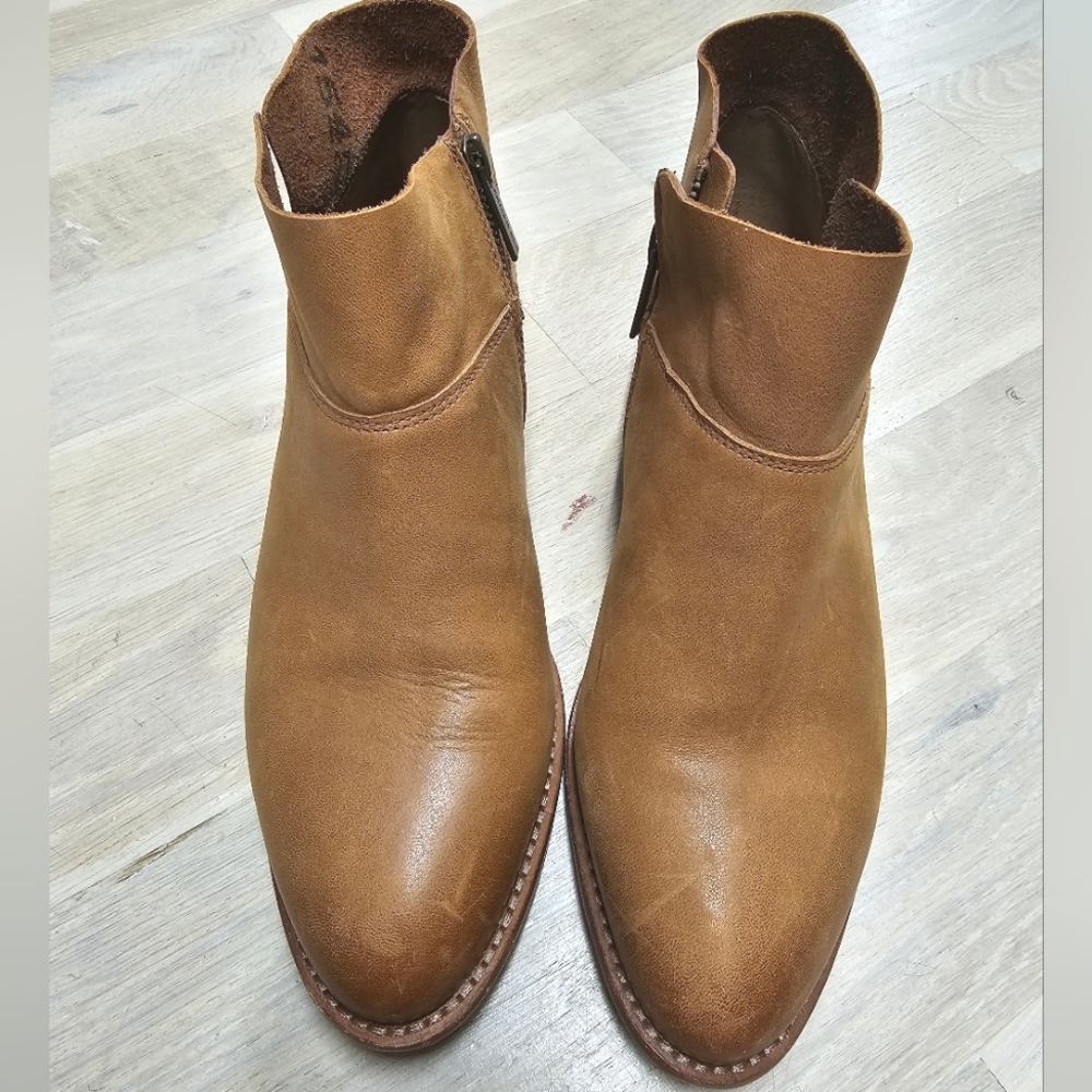 Gianni Bini Leather Tan Booties